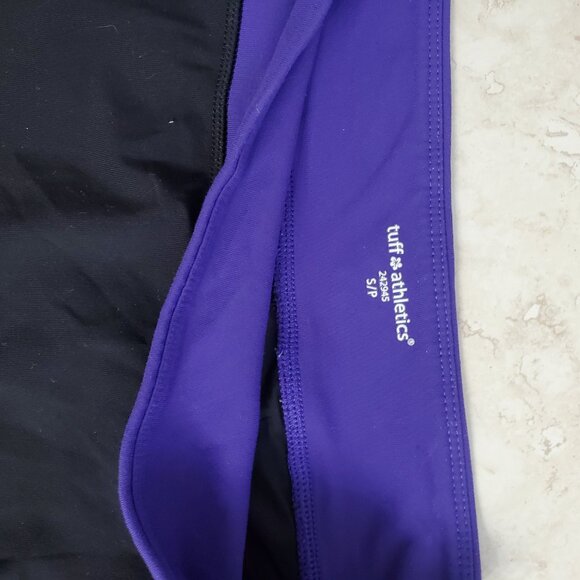 Bundle 5 Items Size 10, 3 shorts and 2 Skirts - Picture 5 of 7